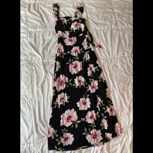 Forever21 contemporary floral wrap dress size small